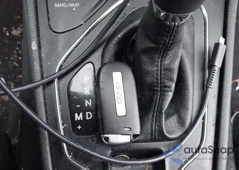 2020 Jeep Cherokee Latitude Plus 4X4 z USA, uszkodzony, nr VIN 1C4PJMLB4LD631394